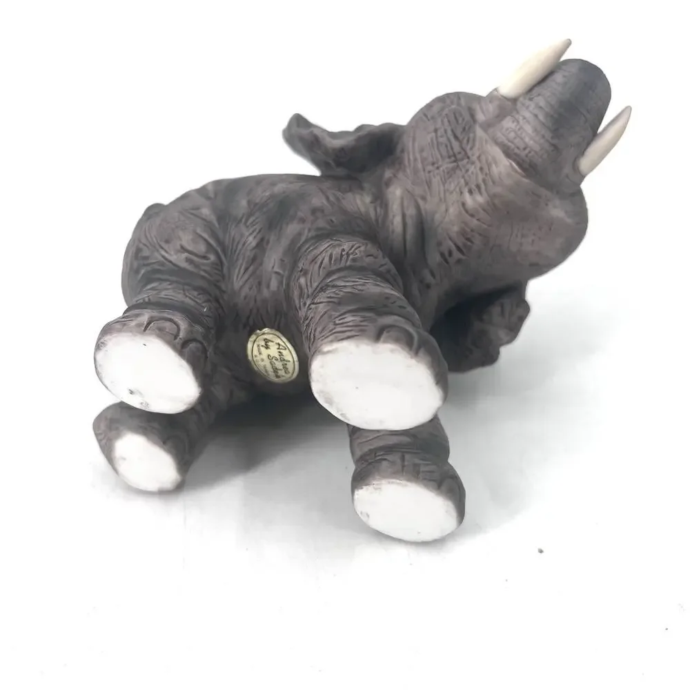 Andrea By Sadek Ceramic Baby Elephant Figurine Big Eyes Lucky Trunk Up - Picture 8 of 9